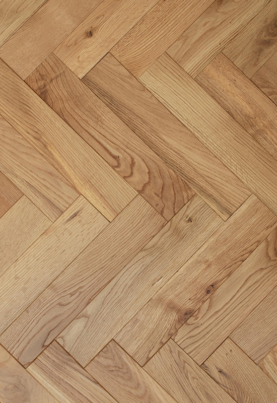 Vit ek 70 borstat massivt trägolv Vit ek 70 borstat massivt trägolv